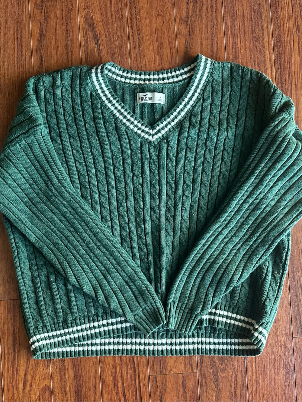 Hollister Forest Green Cable Knit V-Neck Sweater with White Trim